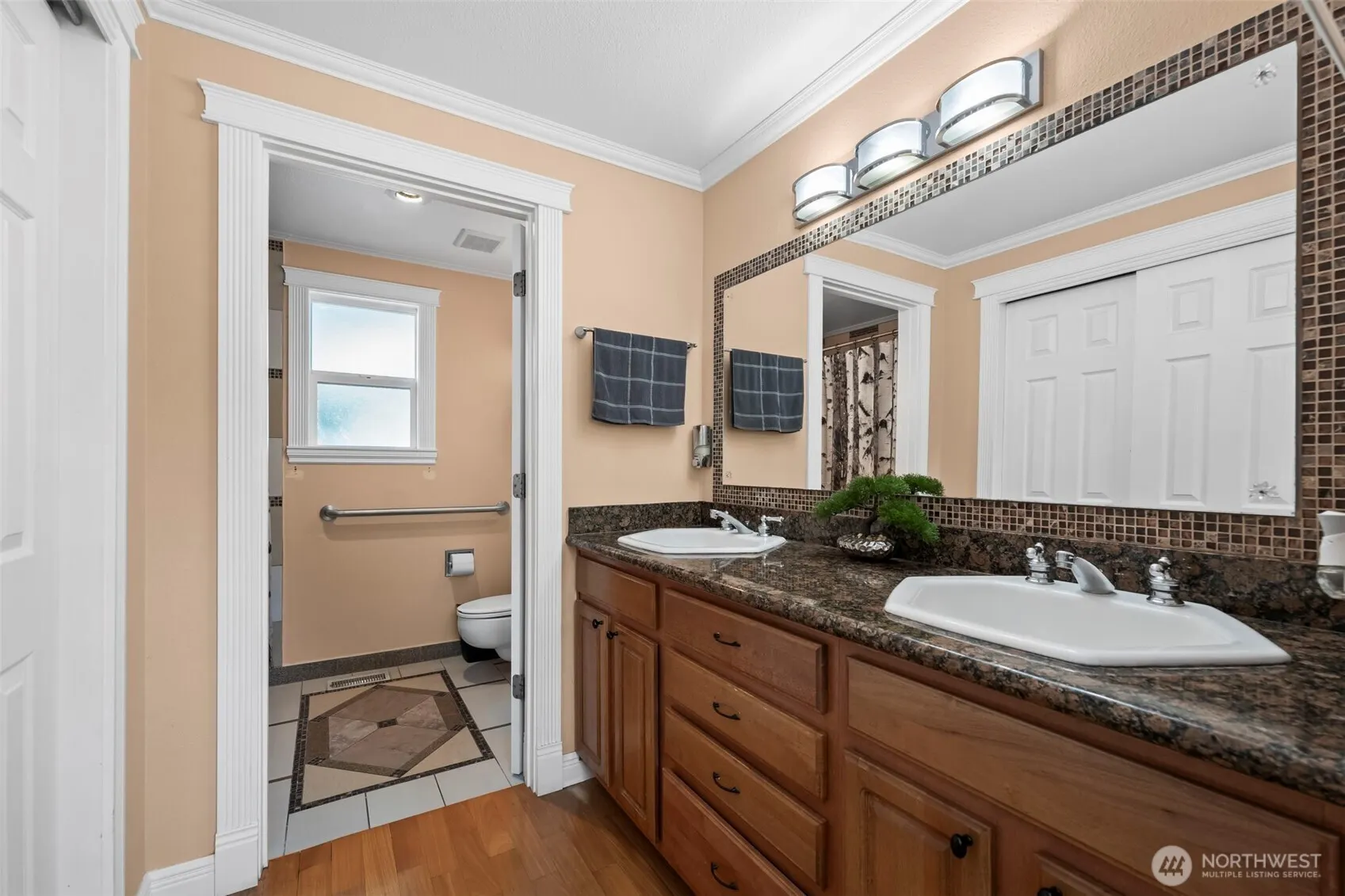 12433 SE 264th Street , Kent, WA 98030