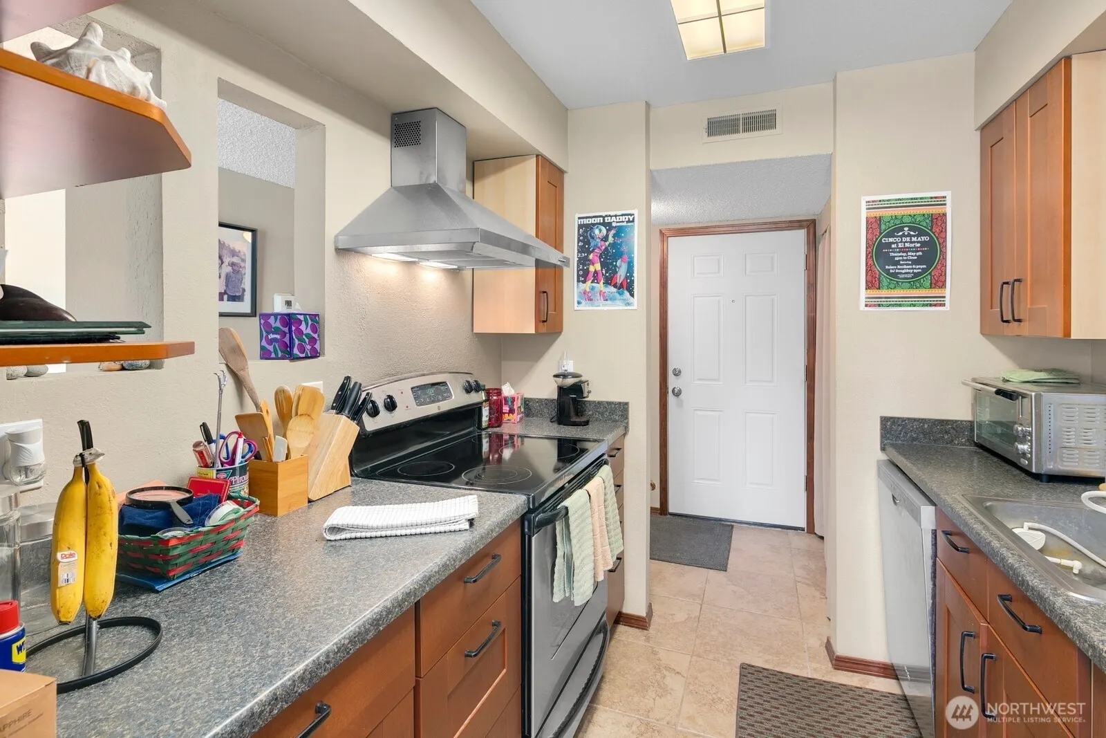 12423 NE 145th Place #B160, Kirkland, WA 98034