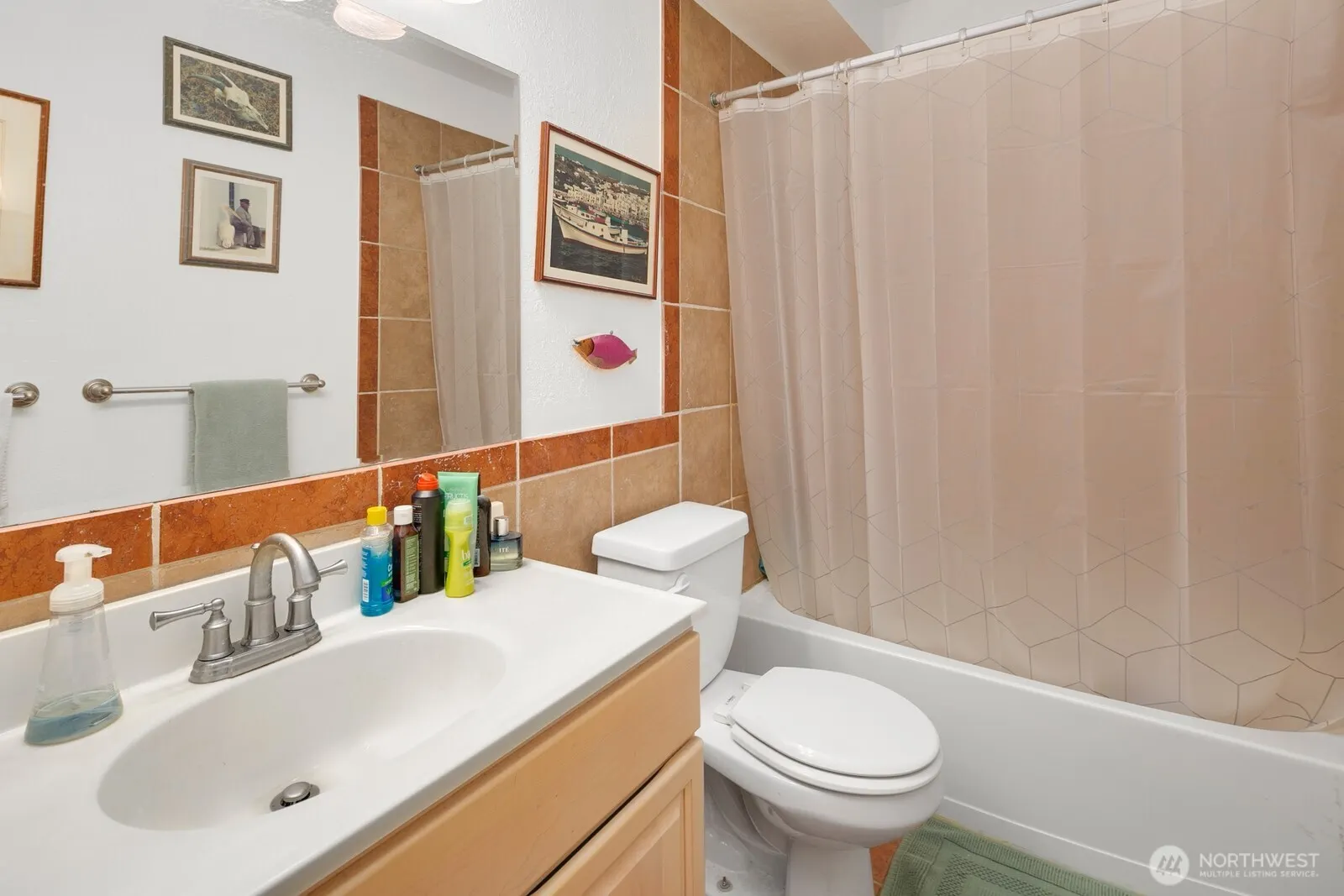 12423 NE 145th Place #B160, Kirkland, WA 98034