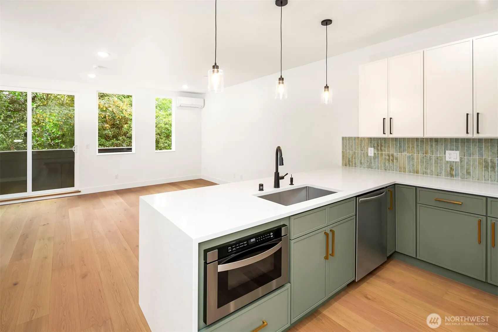 725 18th Avenue #C, Seattle, WA 98122