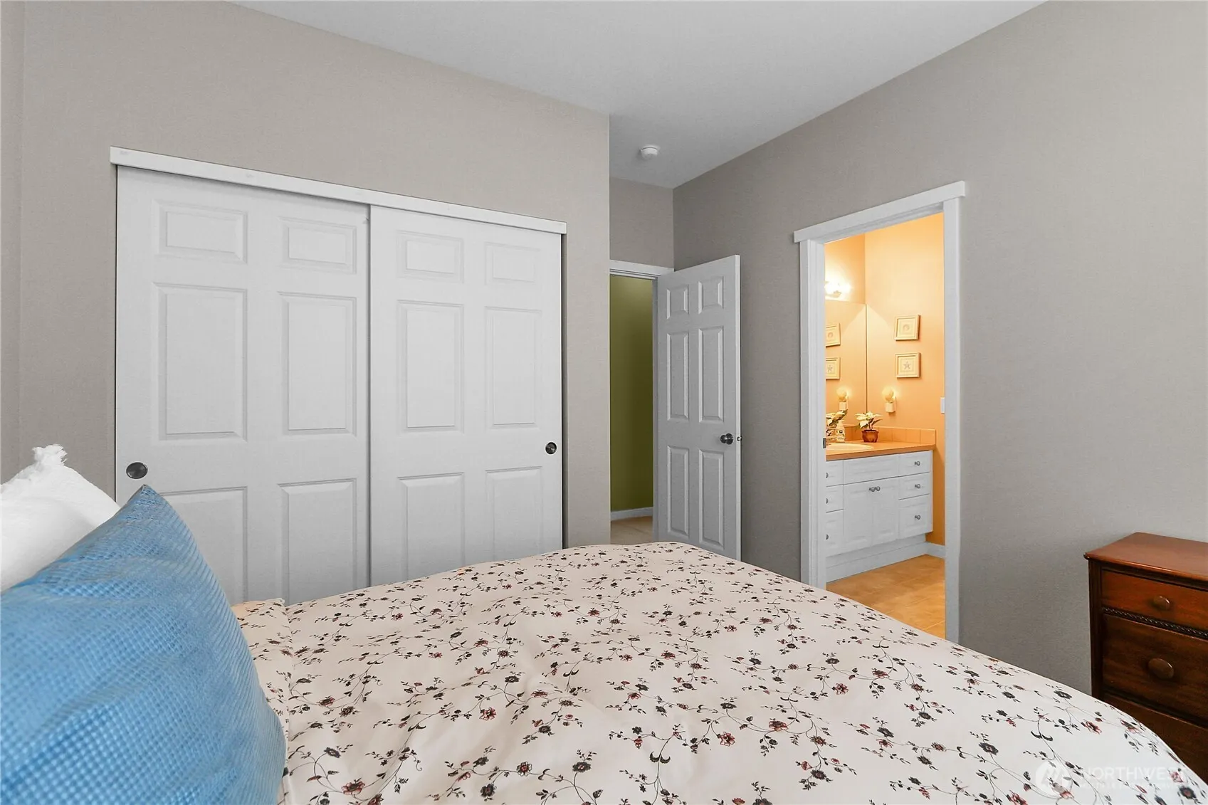 17021 Parkside Way SE, Renton, WA 98058