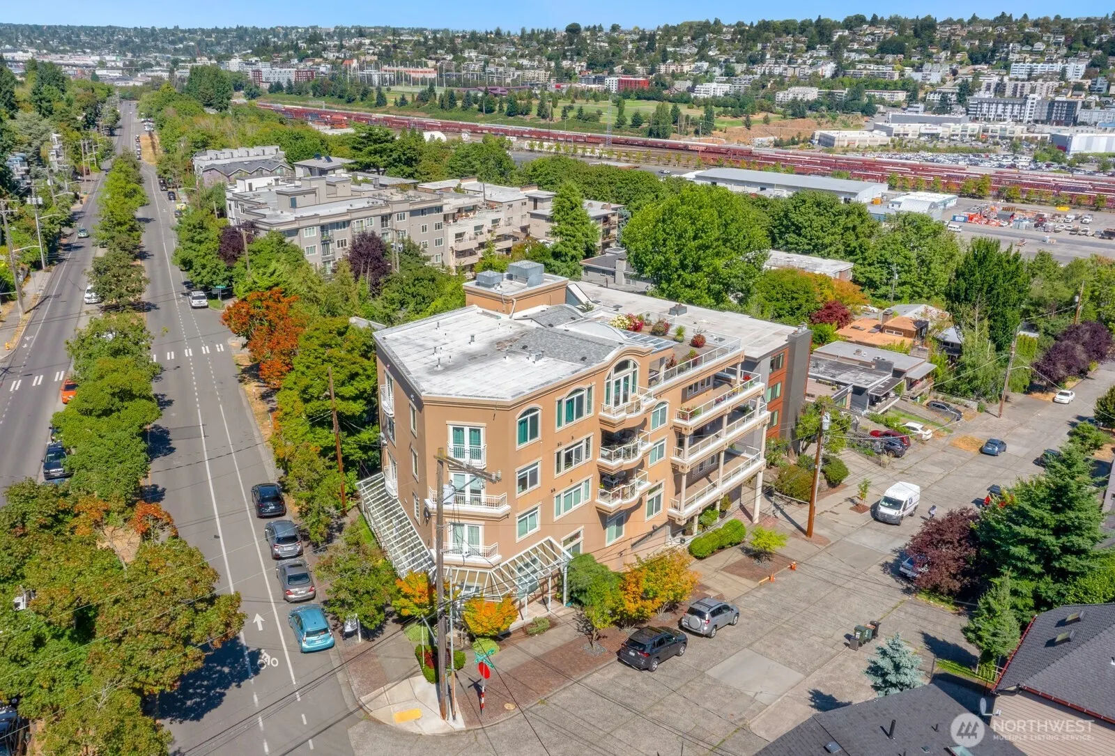 2100 Thorndyke Avenue W #101, Seattle, WA 98199