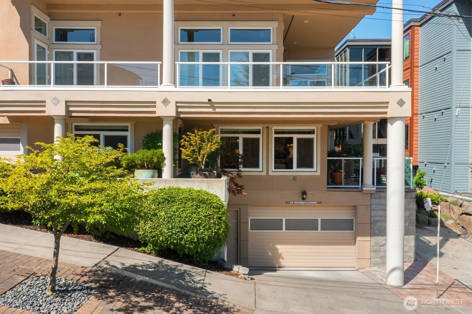 2100 Thorndyke Avenue W #101, Seattle, WA 98199