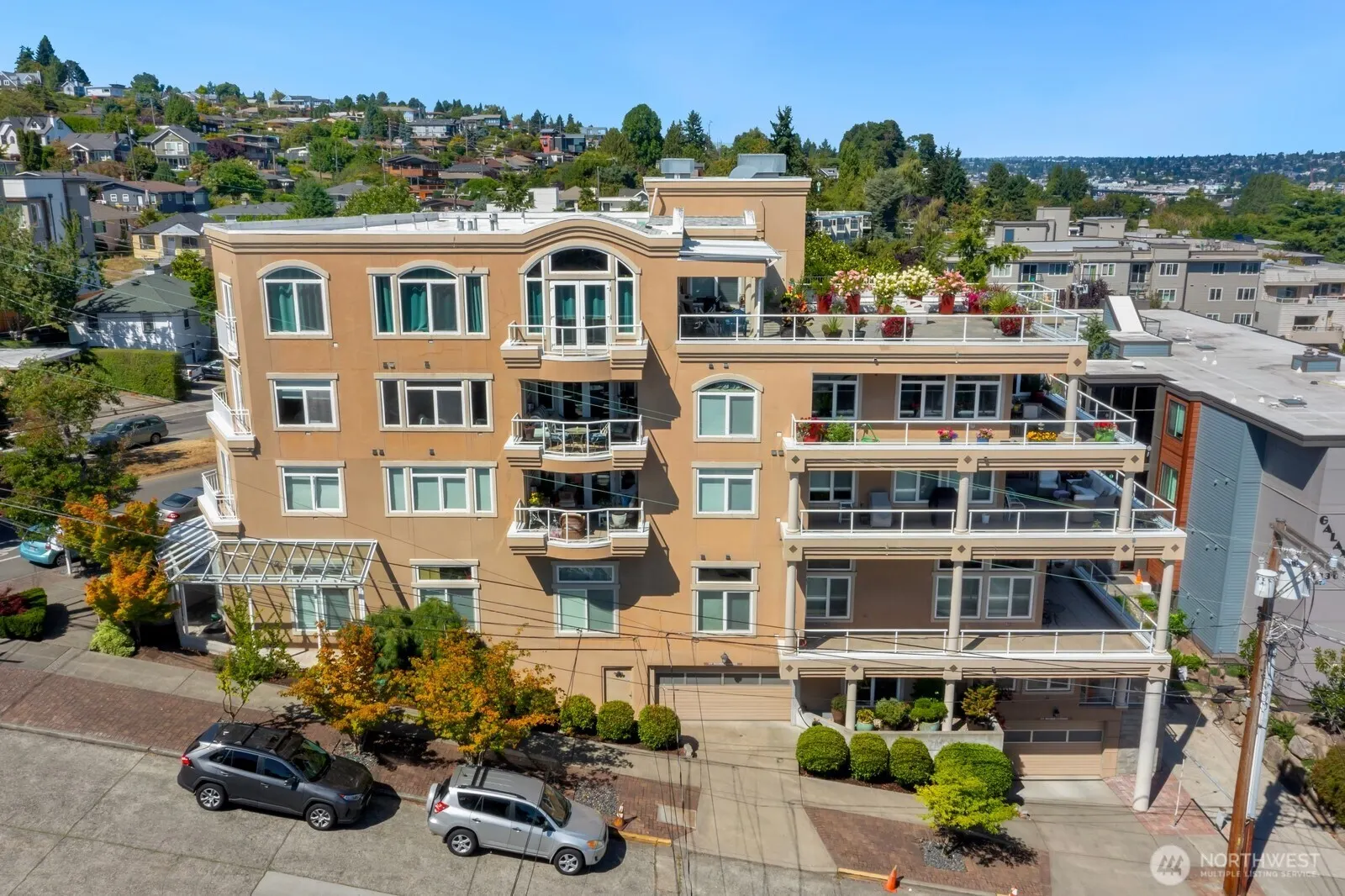 2100 Thorndyke Avenue W #101, Seattle, WA 98199