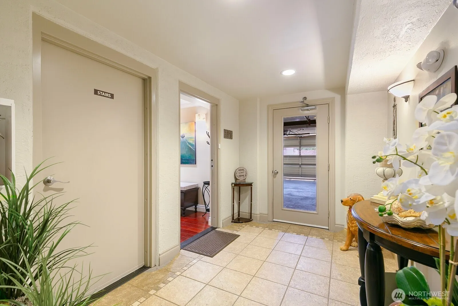 2100 Thorndyke Avenue W #101, Seattle, WA 98199