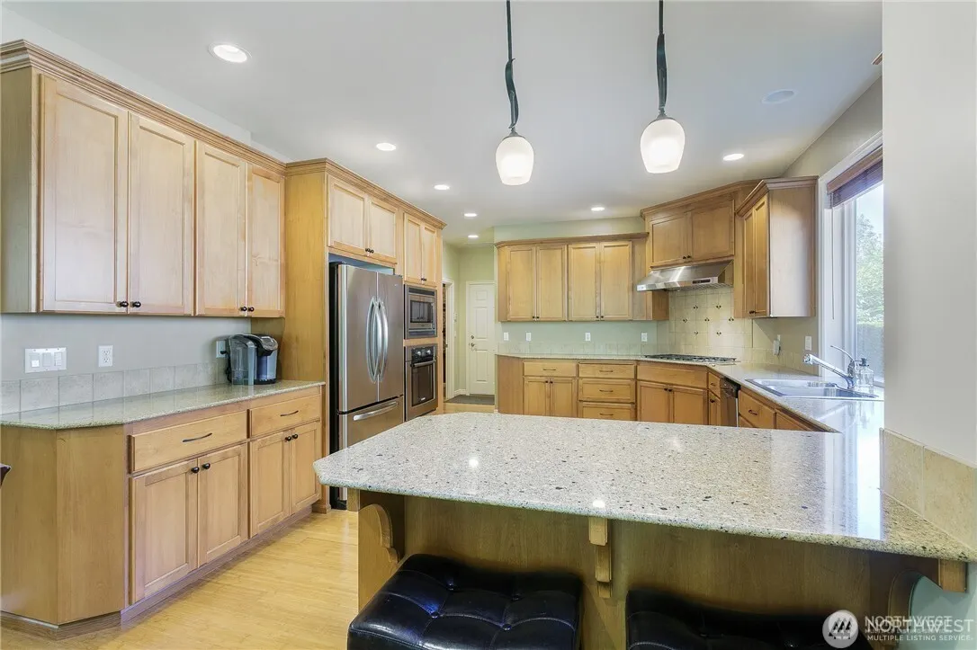 818 S 36th Place , Renton, WA 98055