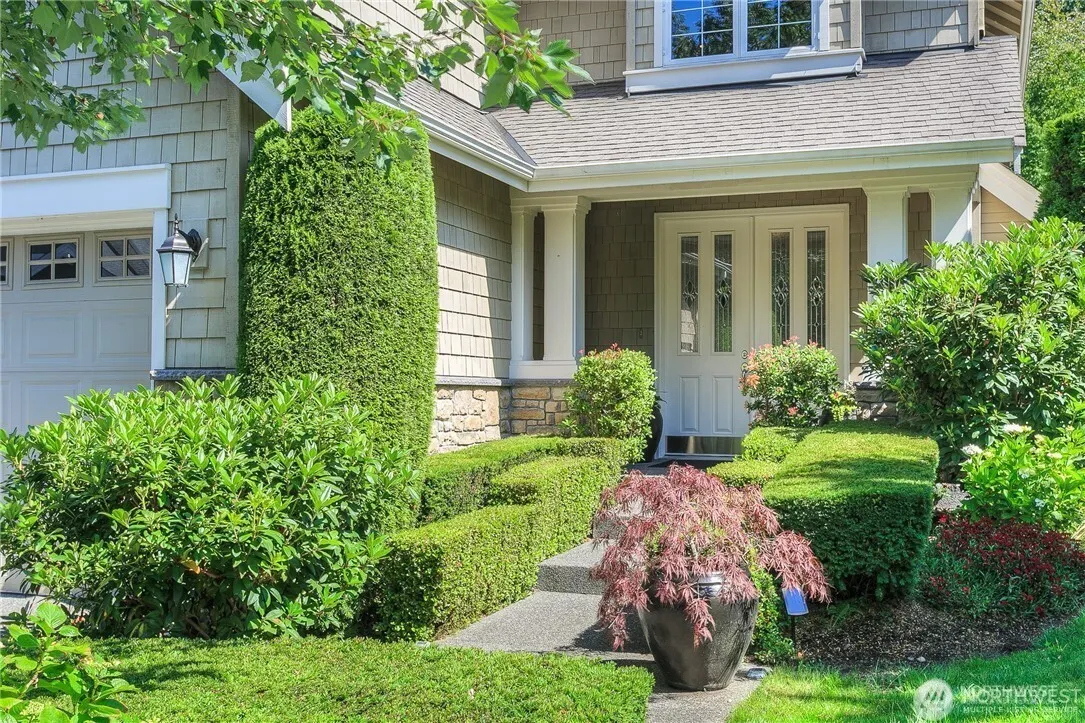 818 S 36th Place , Renton, WA 98055