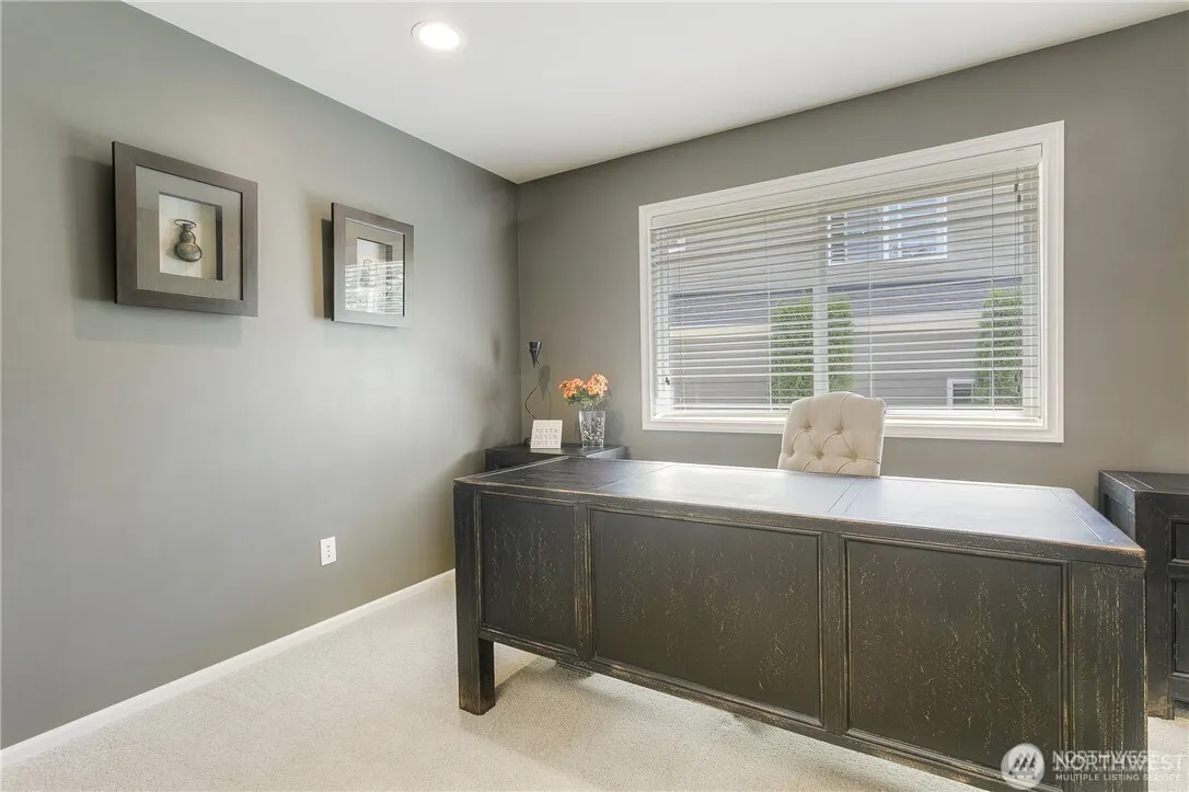 818 S 36th Place , Renton, WA 98055