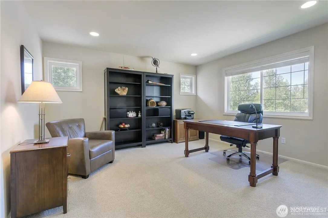 818 S 36th Place , Renton, WA 98055