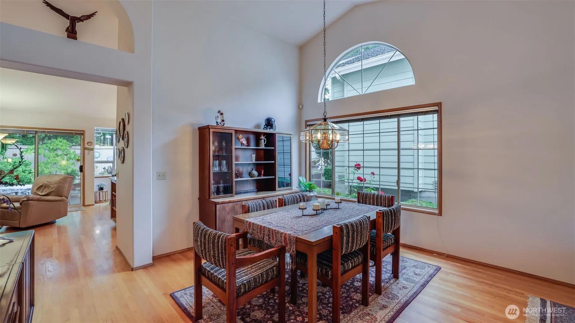 3642 254th Avenue SE, Sammamish, WA 98029