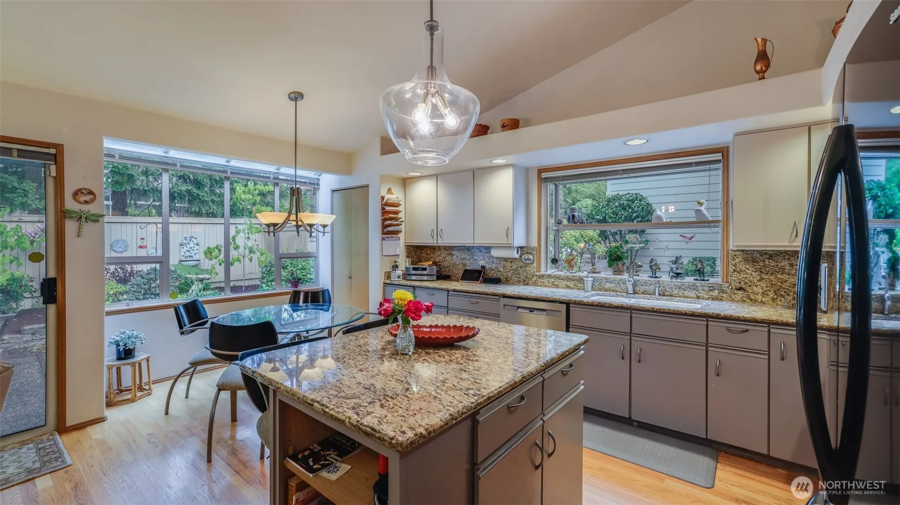 3642 254th Avenue SE, Sammamish, WA 98029