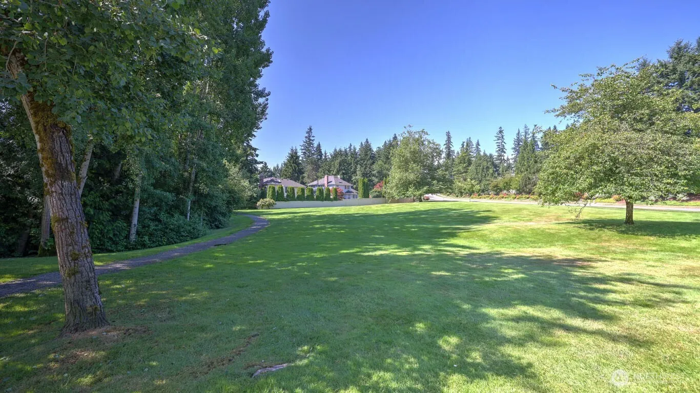 3642 254th Avenue SE, Sammamish, WA 98029
