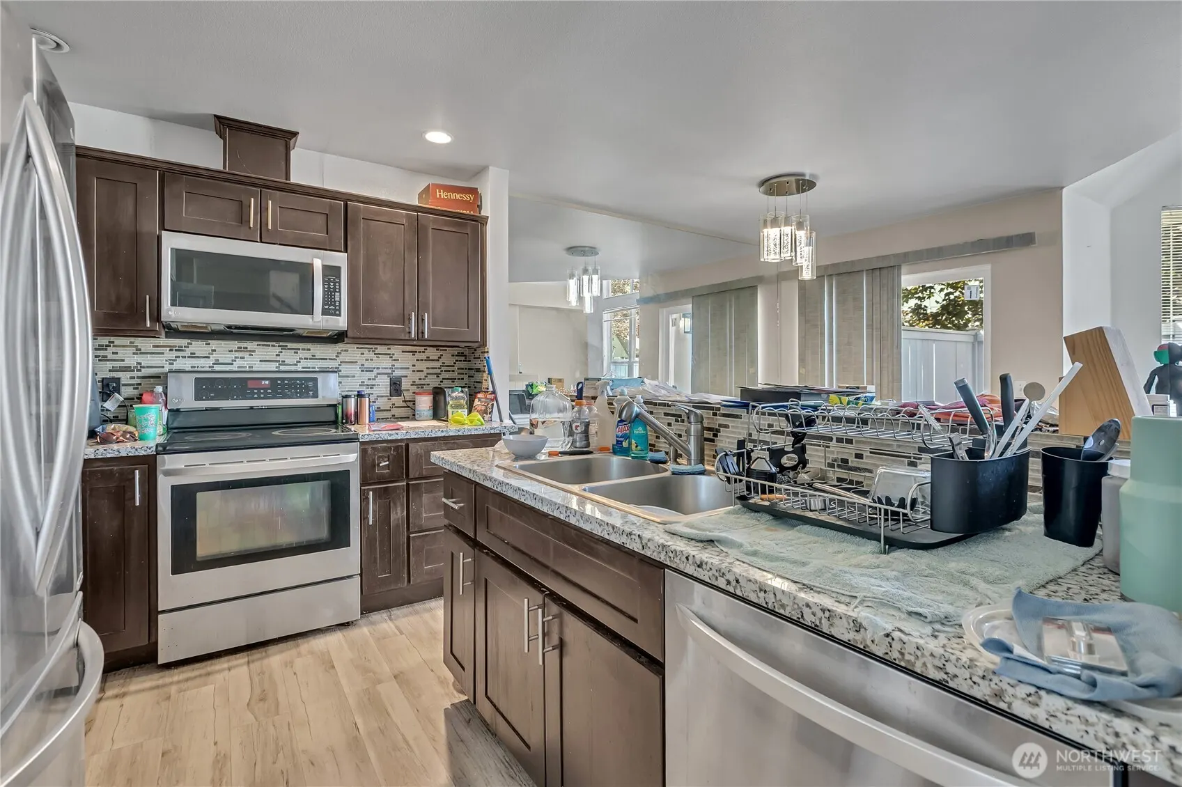 6706 S 239th Place #E103, Kent, WA 98032
