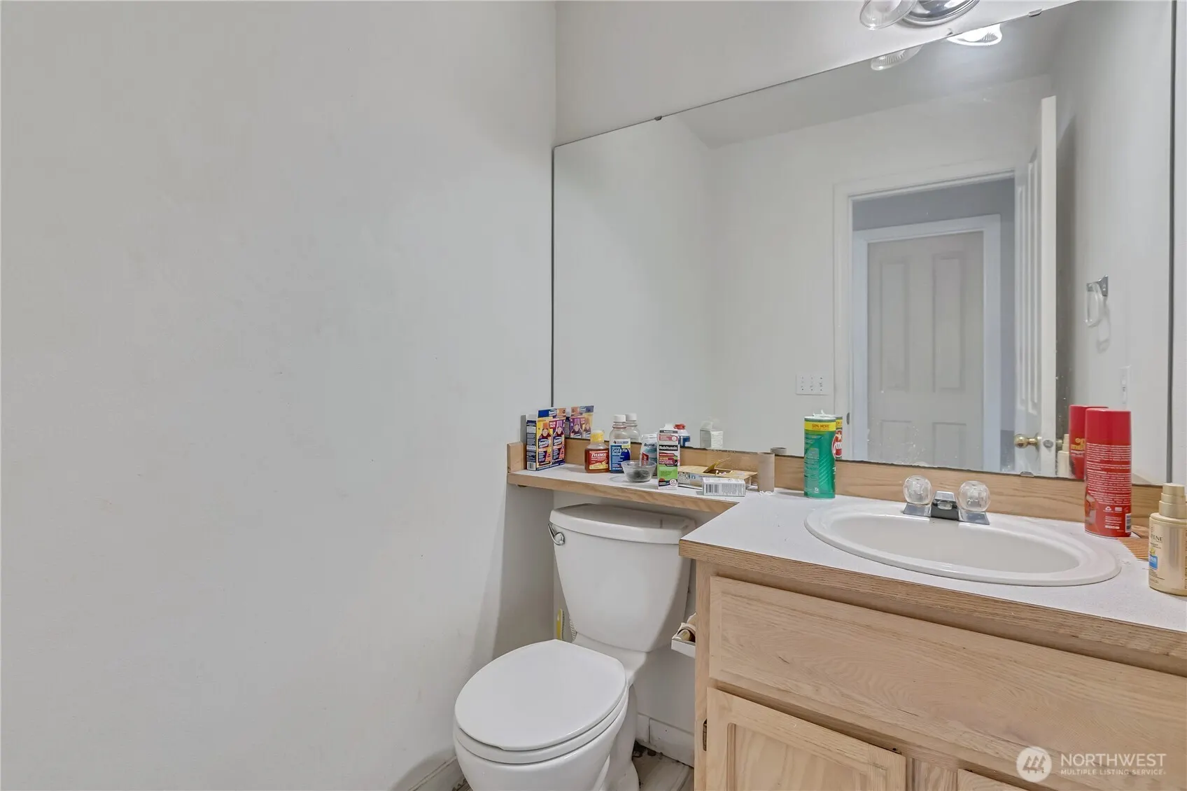 6706 S 239th Place #E103, Kent, WA 98032