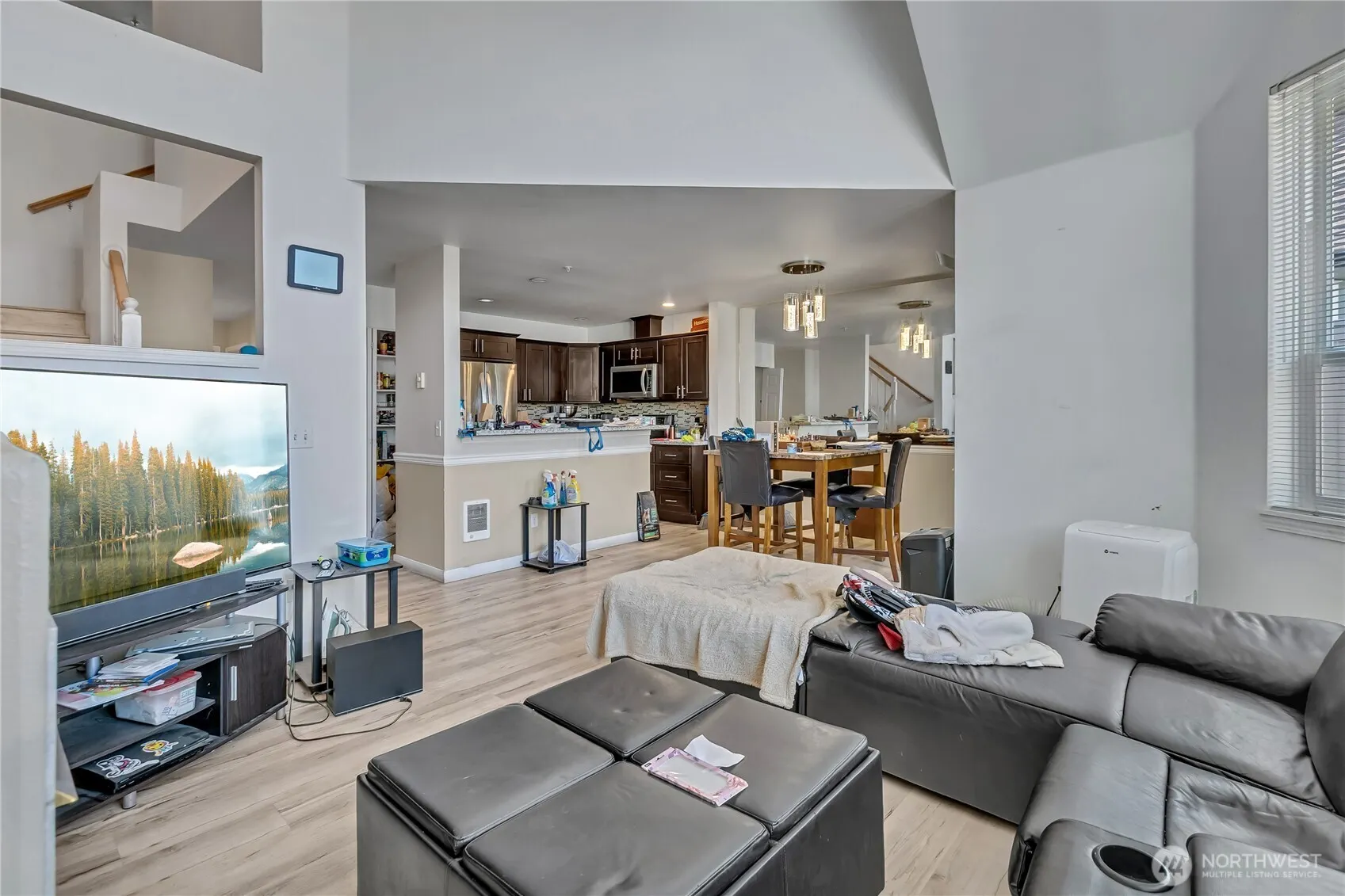 6706 S 239th Place #E103, Kent, WA 98032