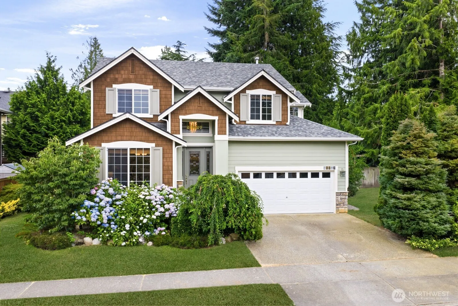 20027 10th Avenue W, Lynnwood, WA 98036