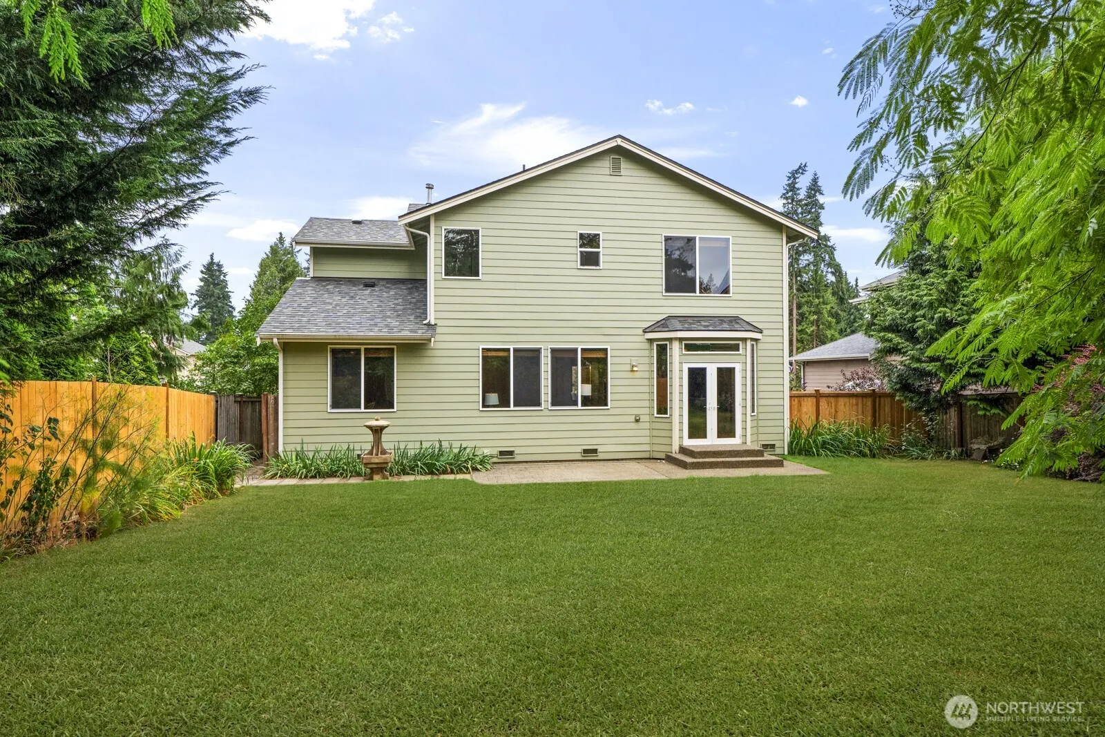 20027 10th Avenue W, Lynnwood, WA 98036