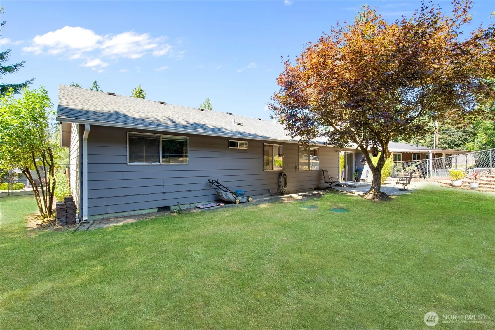 17094 142nd Place NE, Woodinville, WA 98072