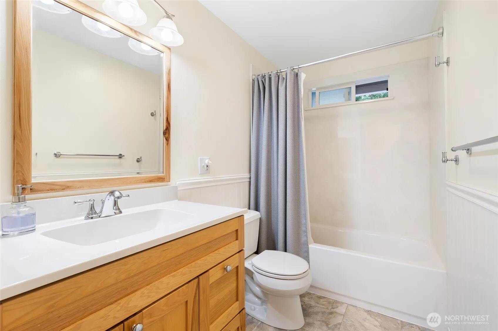 17094 142nd Place NE, Woodinville, WA 98072