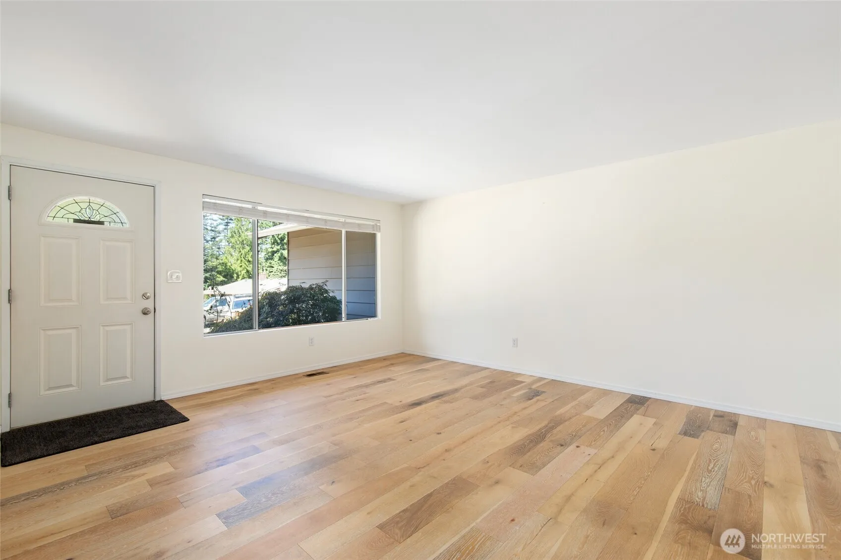 17094 142nd Place NE, Woodinville, WA 98072