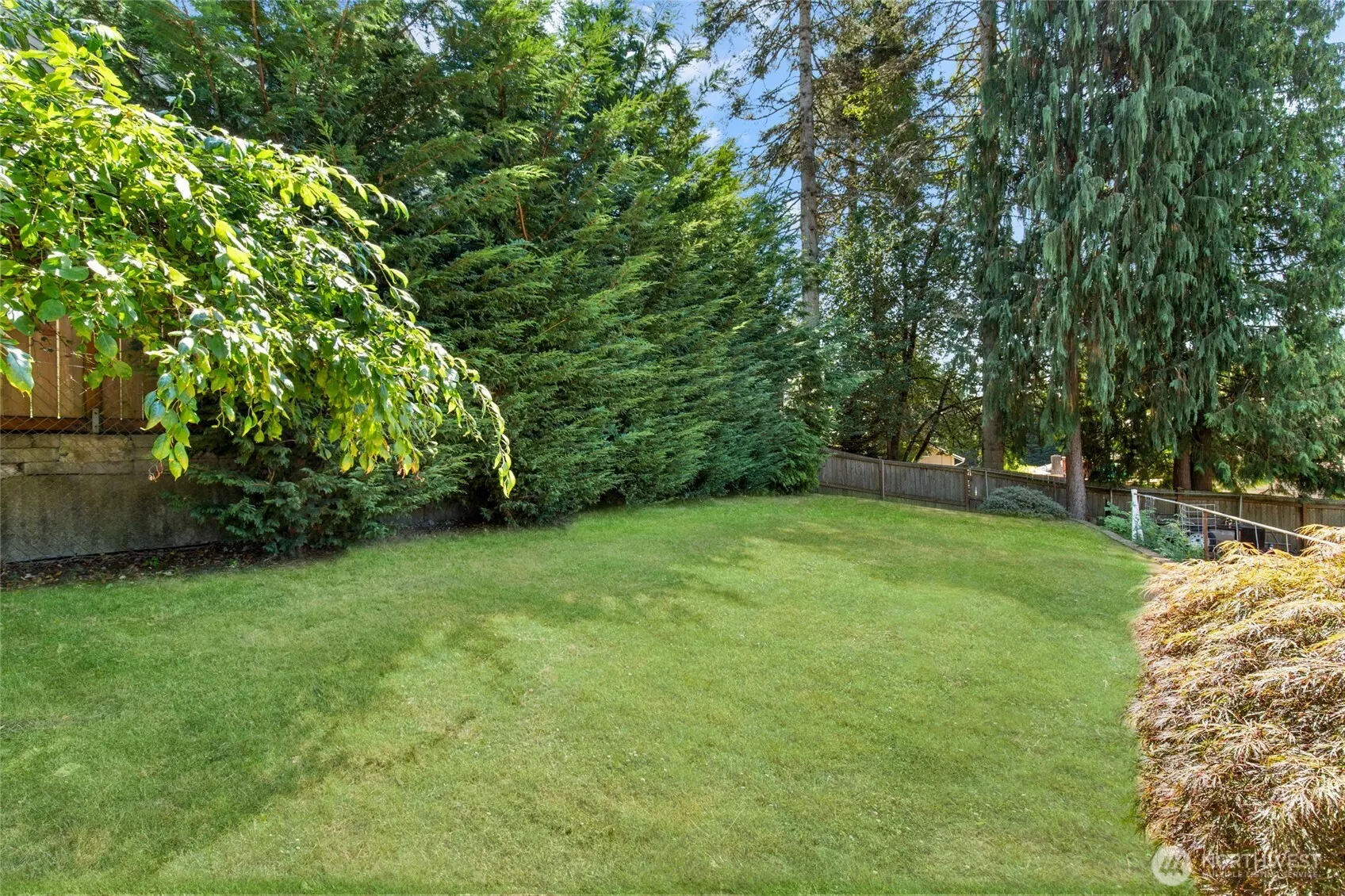 17094 142nd Place NE, Woodinville, WA 98072