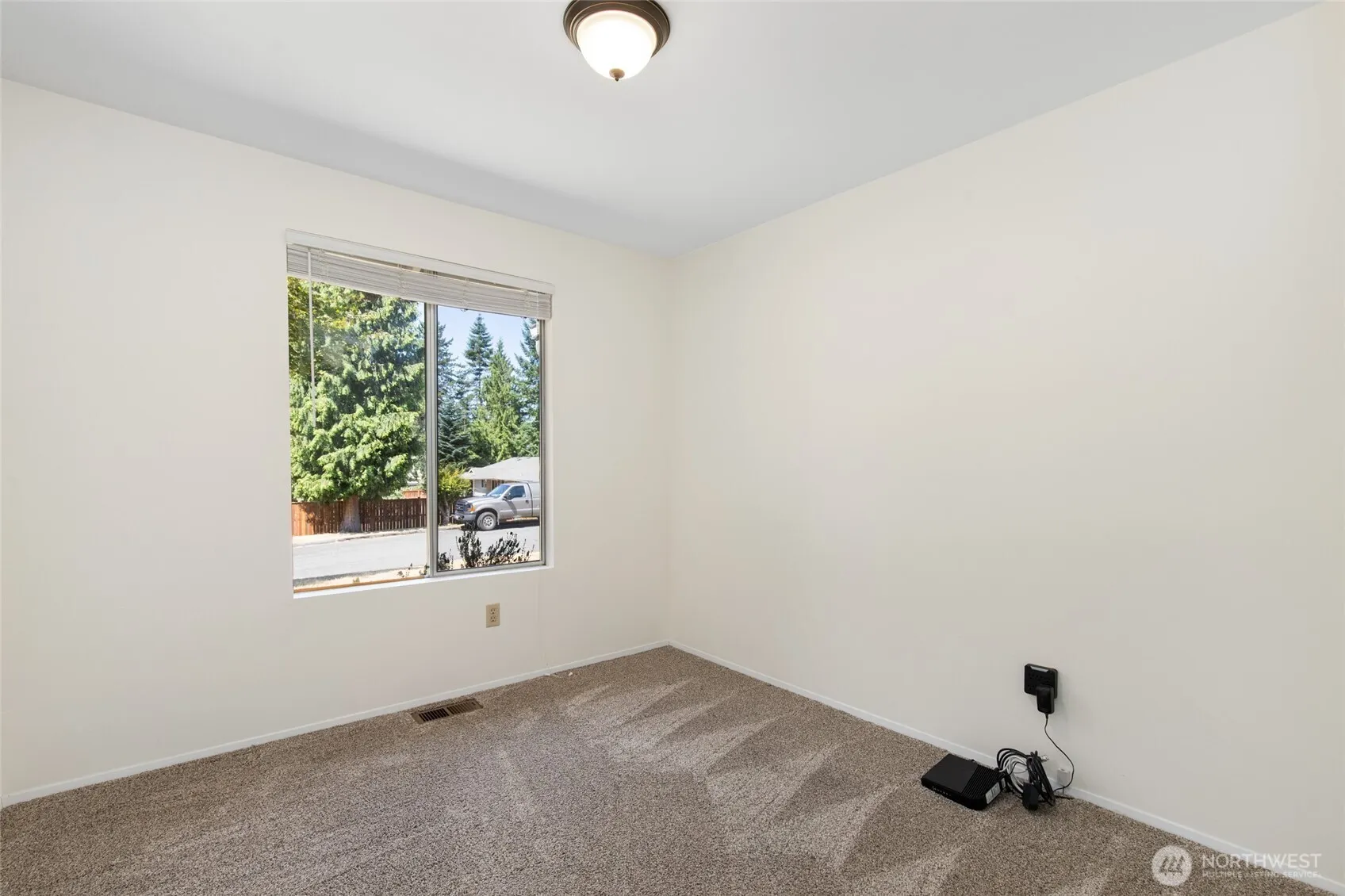 17094 142nd Place NE, Woodinville, WA 98072