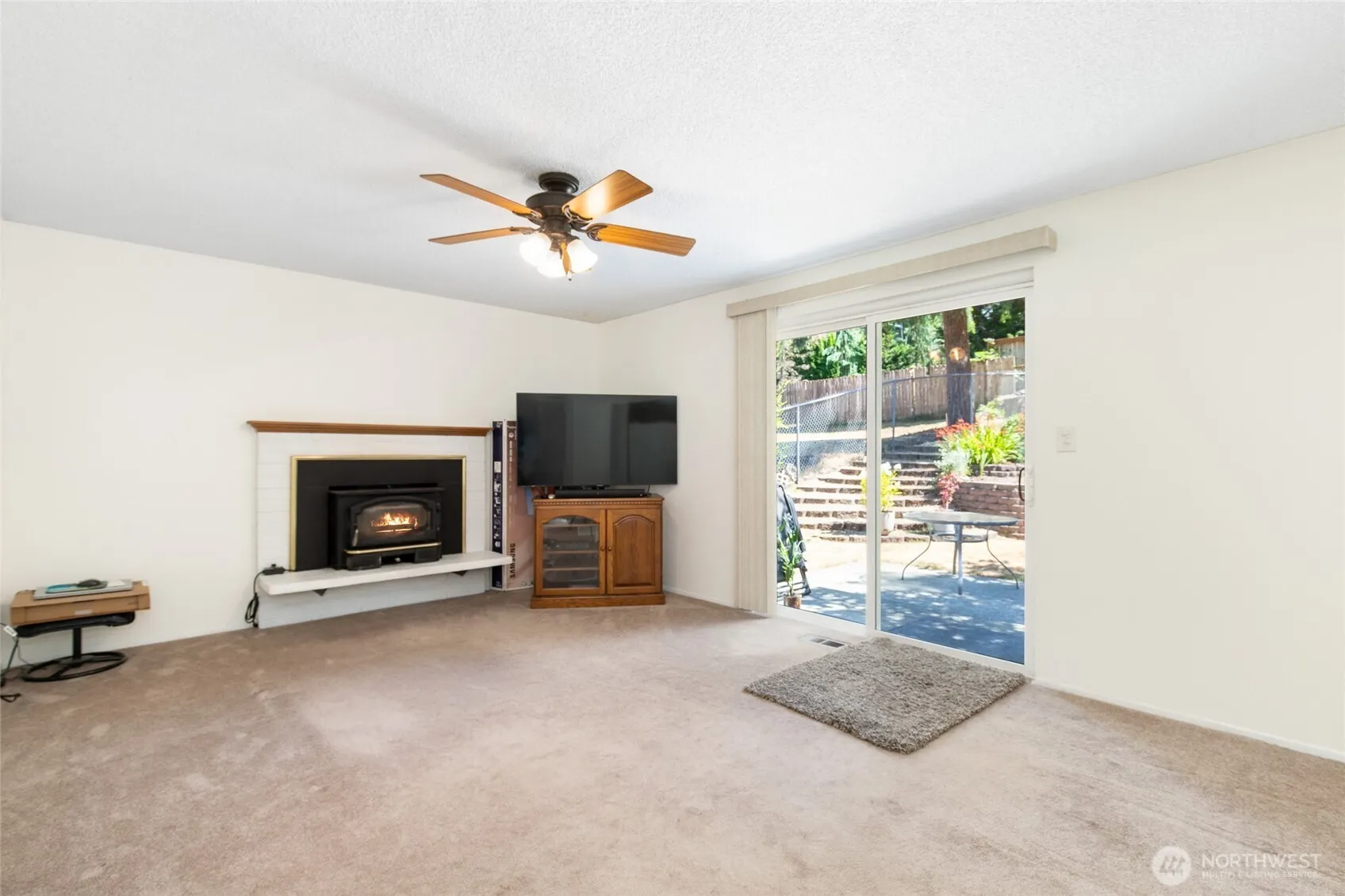 17094 142nd Place NE, Woodinville, WA 98072