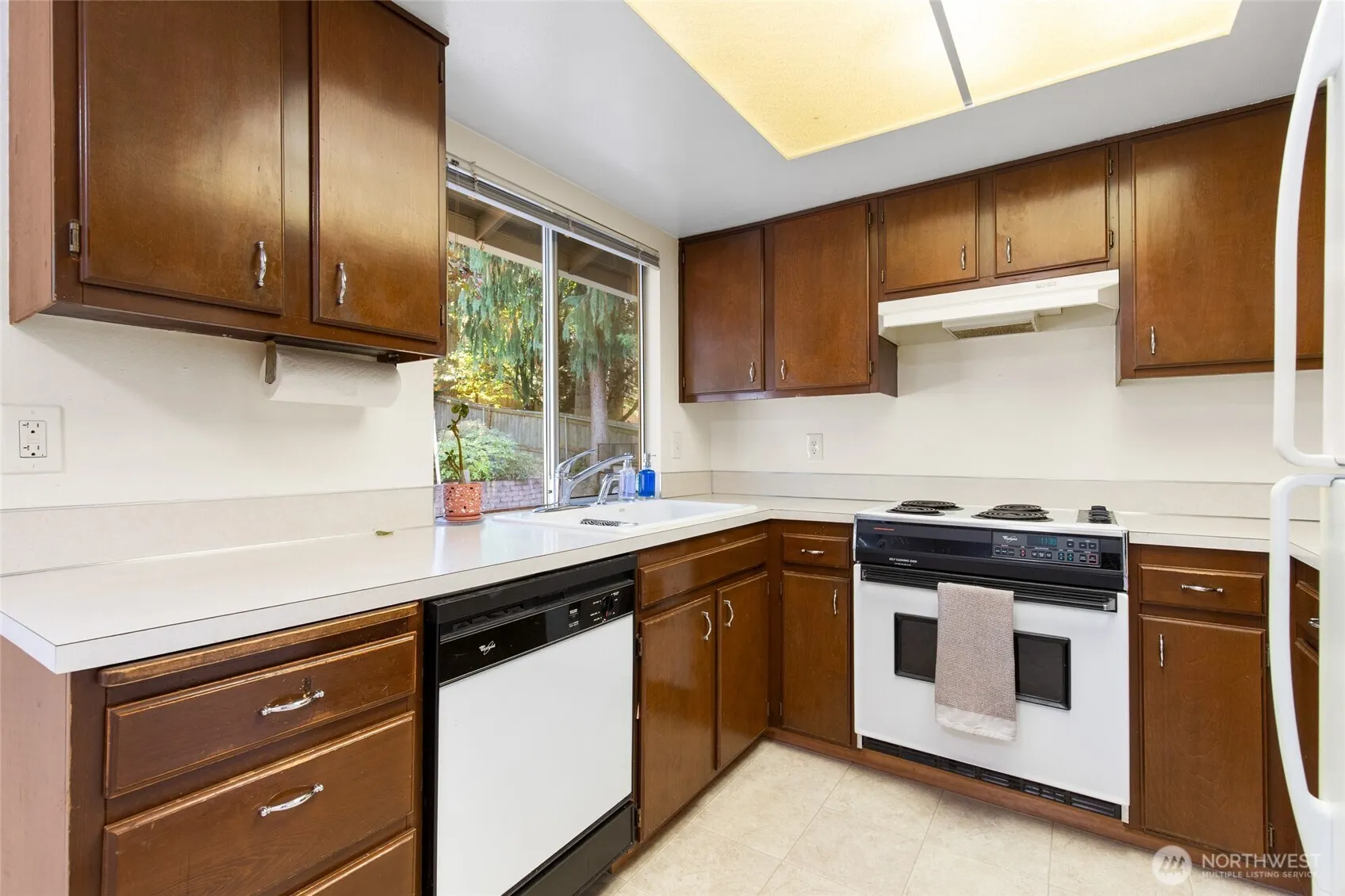 17094 142nd Place NE, Woodinville, WA 98072