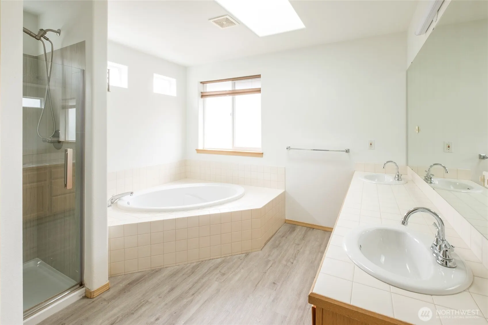 17610 14th Place W, Lynnwood, WA 98037-4031