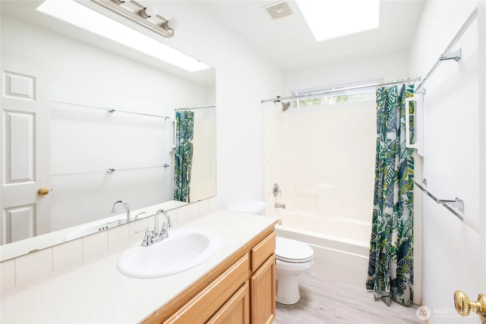 17610 14th Place W, Lynnwood, WA 98037-4031