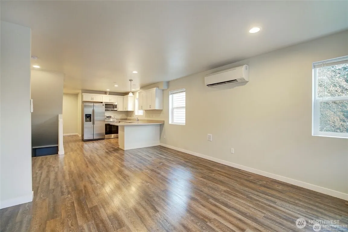 12607 NE 132nd Street #A, Kirkland, WA 98034