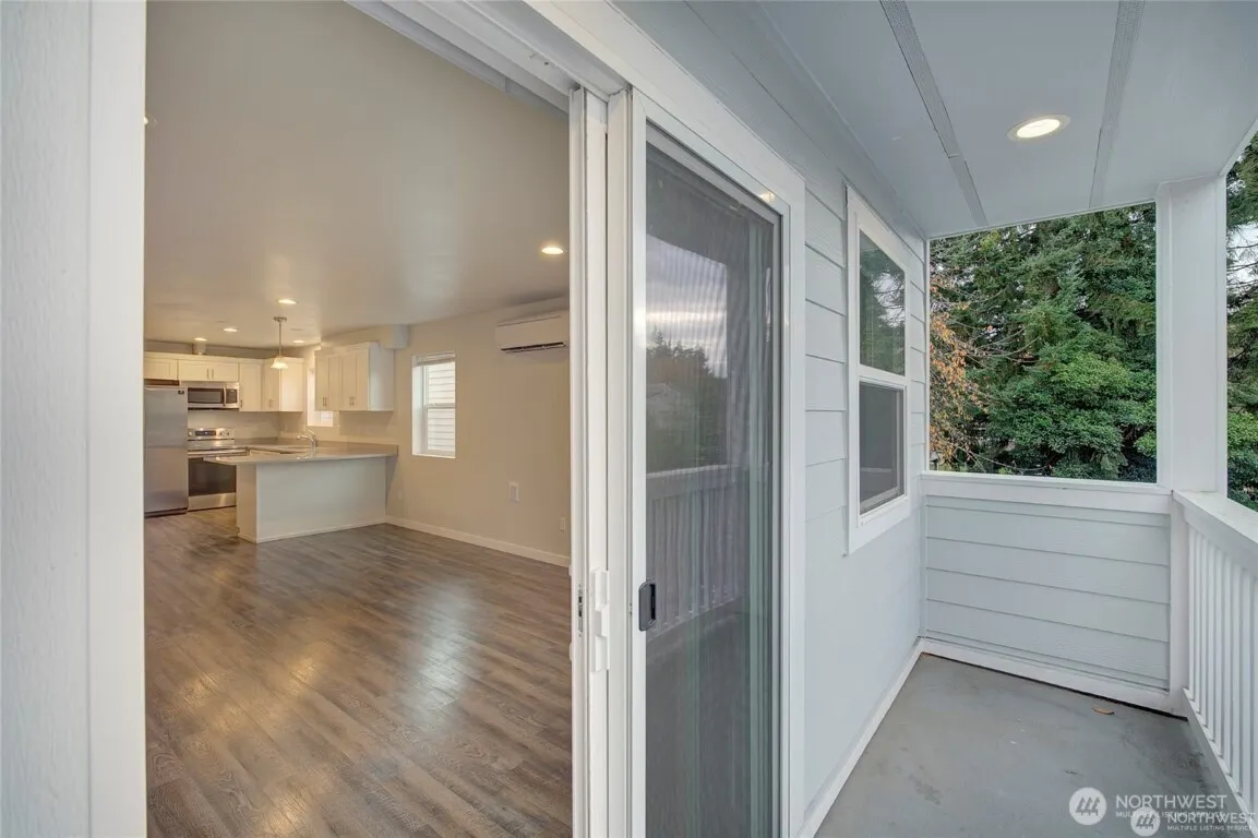 12607 NE 132nd Street #A, Kirkland, WA 98034