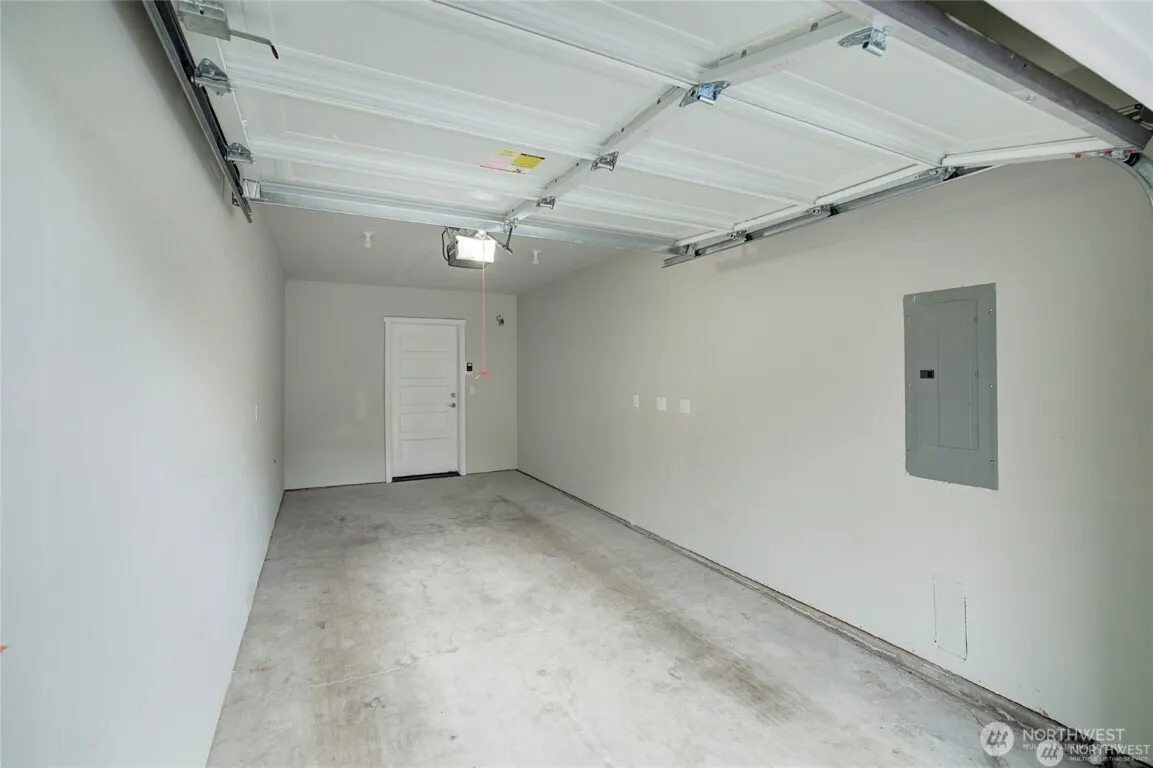 12607 NE 132nd Street #A, Kirkland, WA 98034