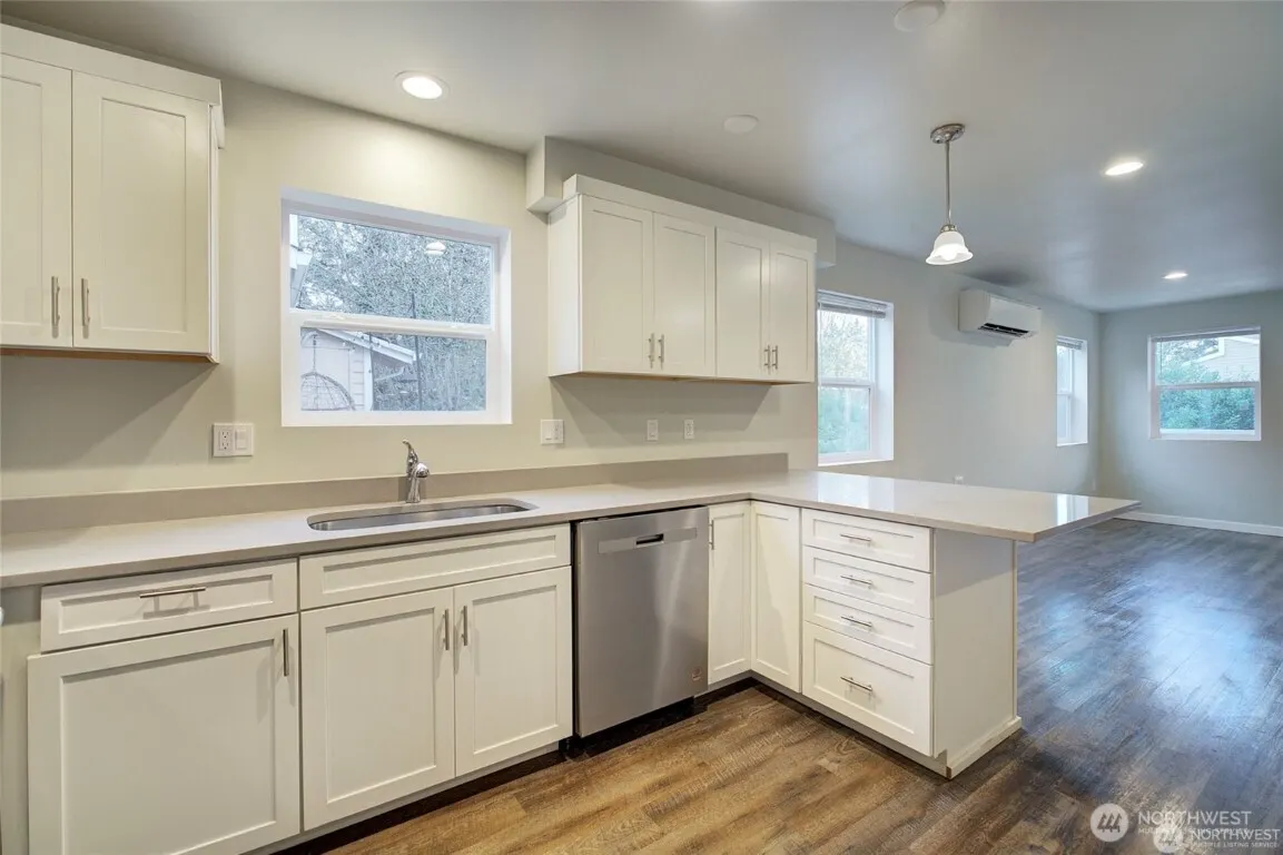 12607 NE 132nd Street #A, Kirkland, WA 98034