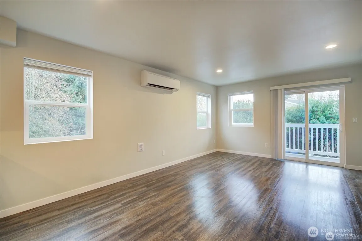 12607 NE 132nd Street #A, Kirkland, WA 98034