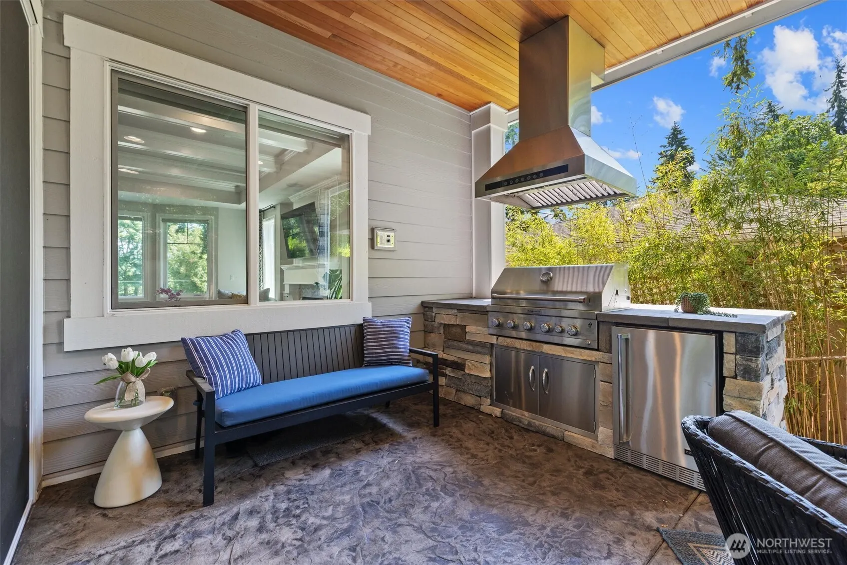 1415 109th Avenue SE, Bellevue, WA 98004