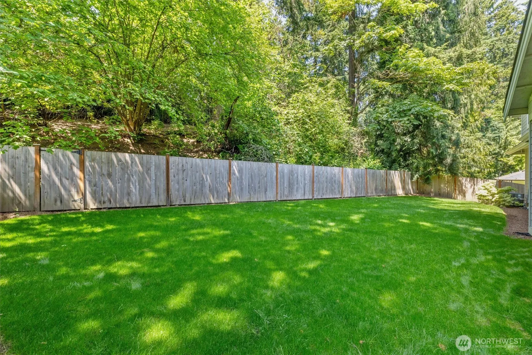 1415 109th Avenue SE, Bellevue, WA 98004