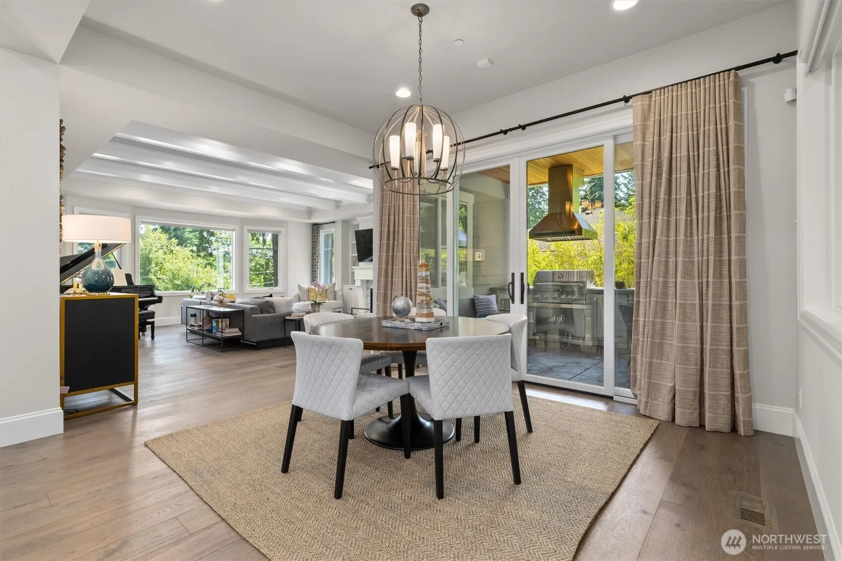 1415 109th Avenue SE, Bellevue, WA 98004