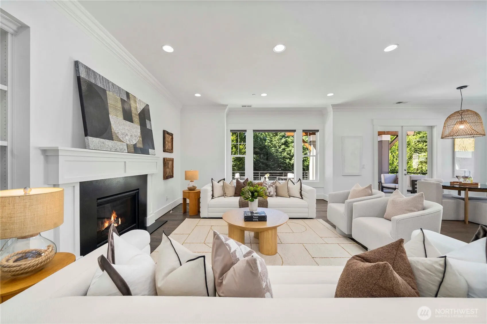 2005 105th Avenue NE, Bellevue, WA 98004