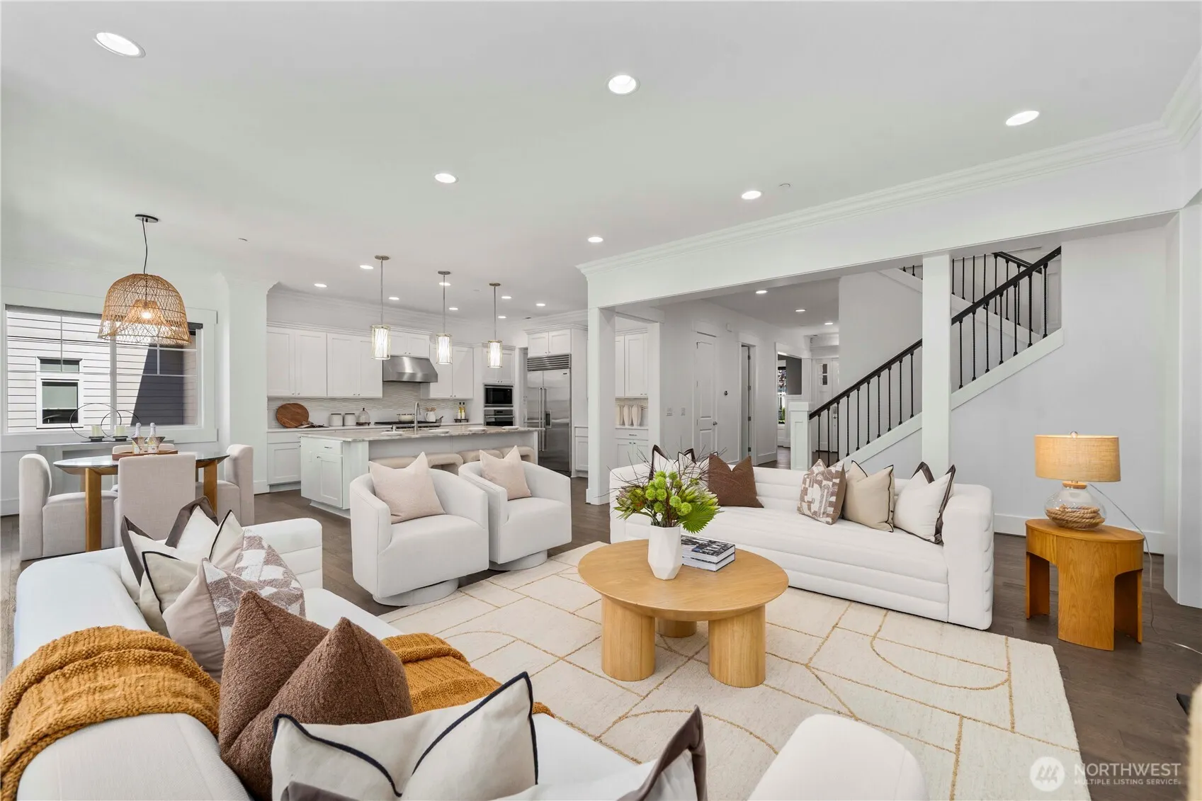 2005 105th Avenue NE, Bellevue, WA 98004