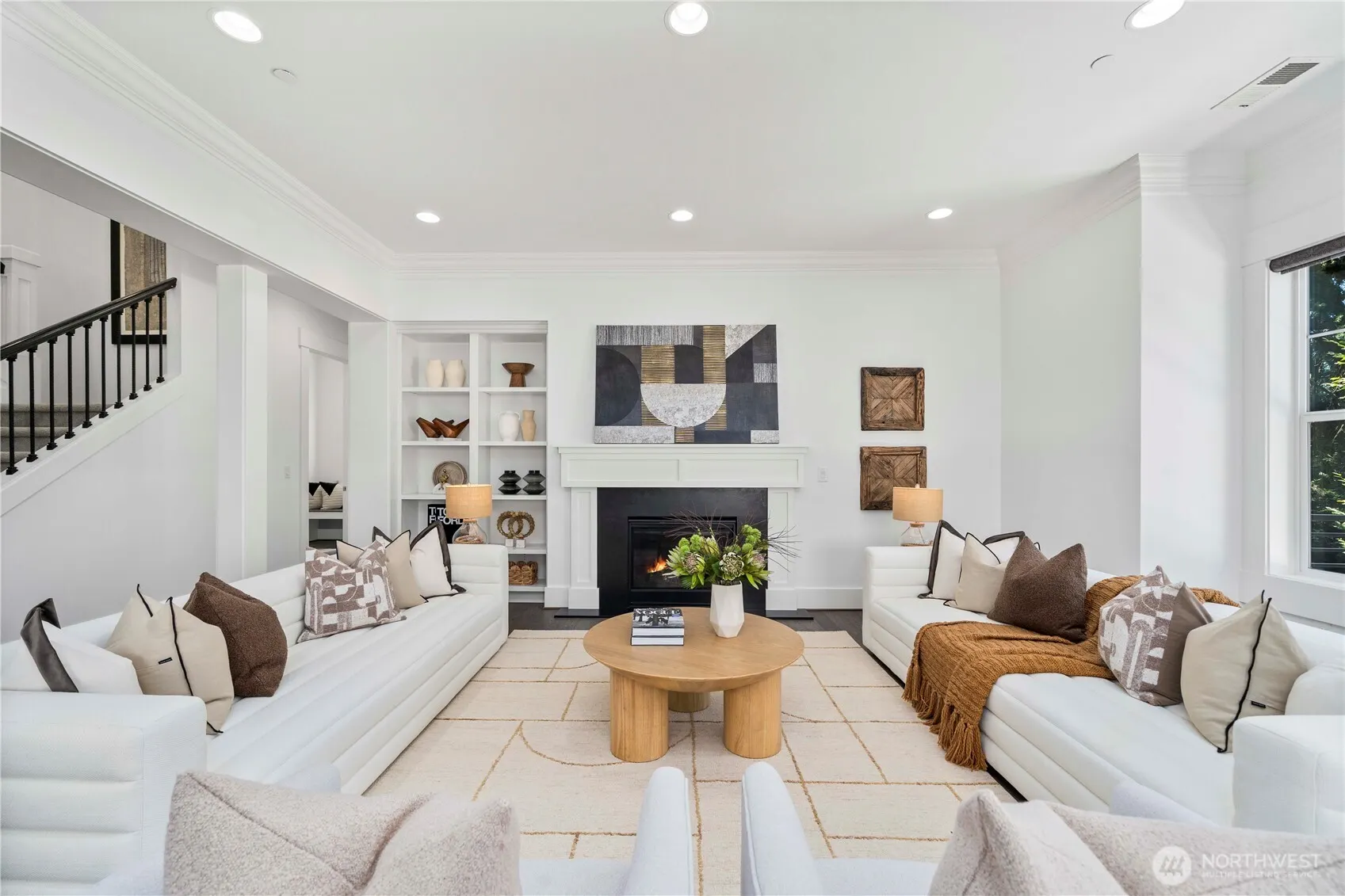 2005 105th Avenue NE, Bellevue, WA 98004