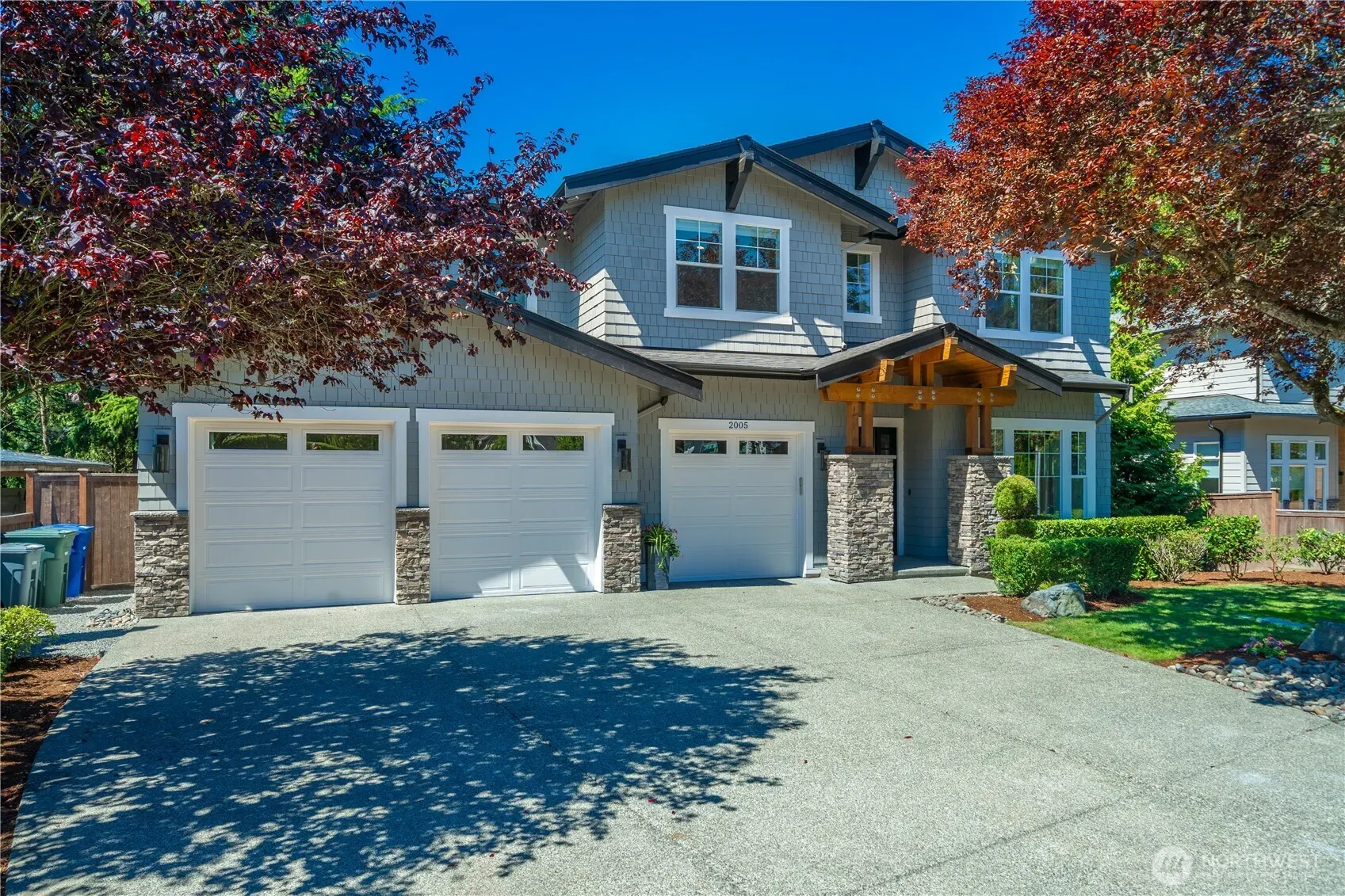 2005 105th Avenue NE, Bellevue, WA 98004