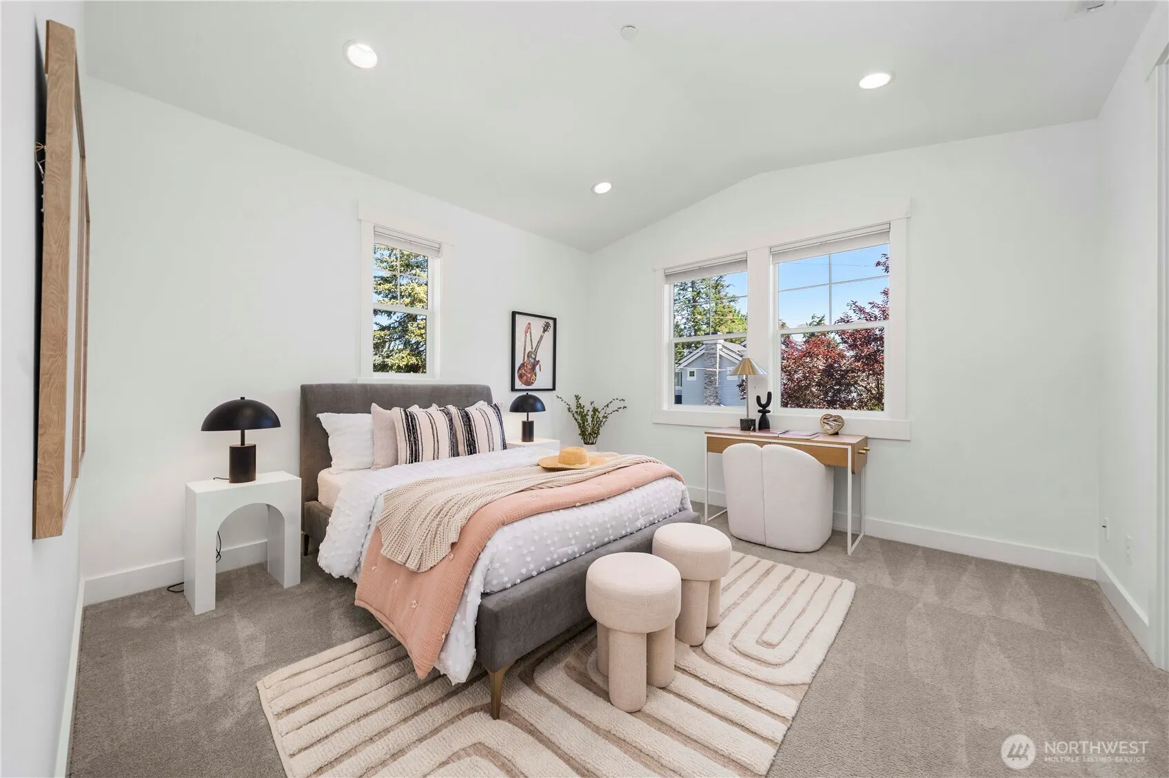 2005 105th Avenue NE, Bellevue, WA 98004