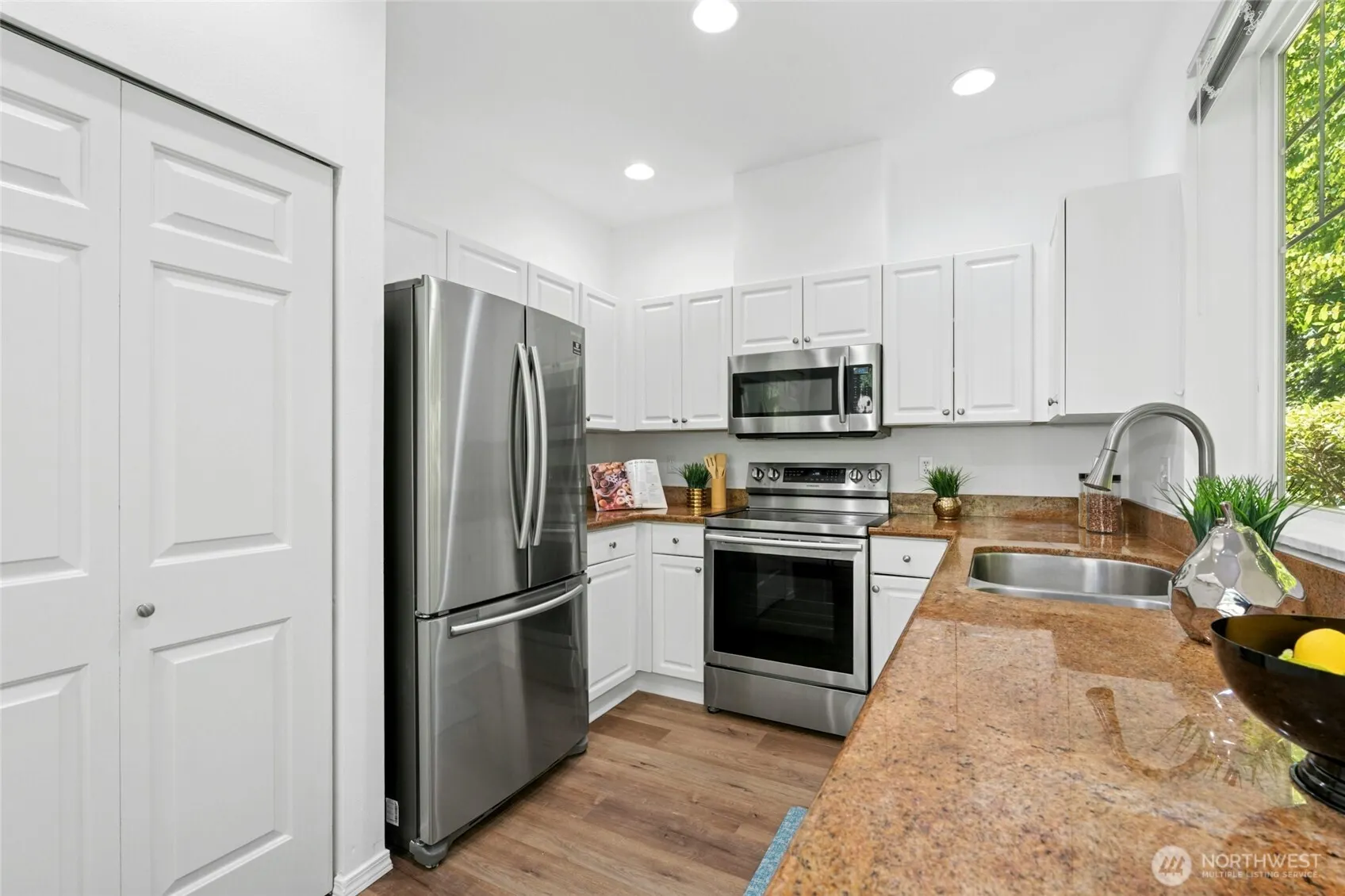 9725 178th Place NE #3, Redmond, WA 98052