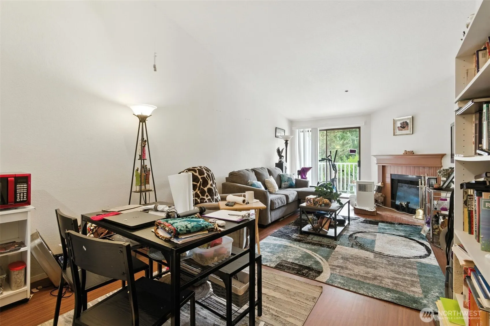 25131 98th Place S #E302, Kent, WA 98030