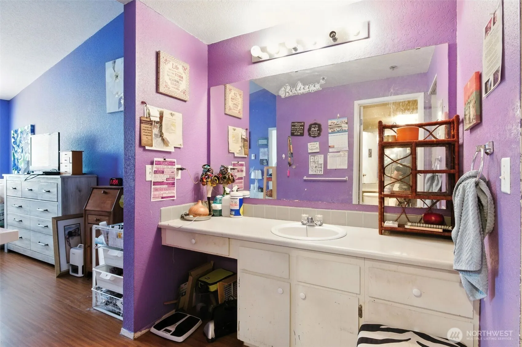 25131 98th Place S #E302, Kent, WA 98030