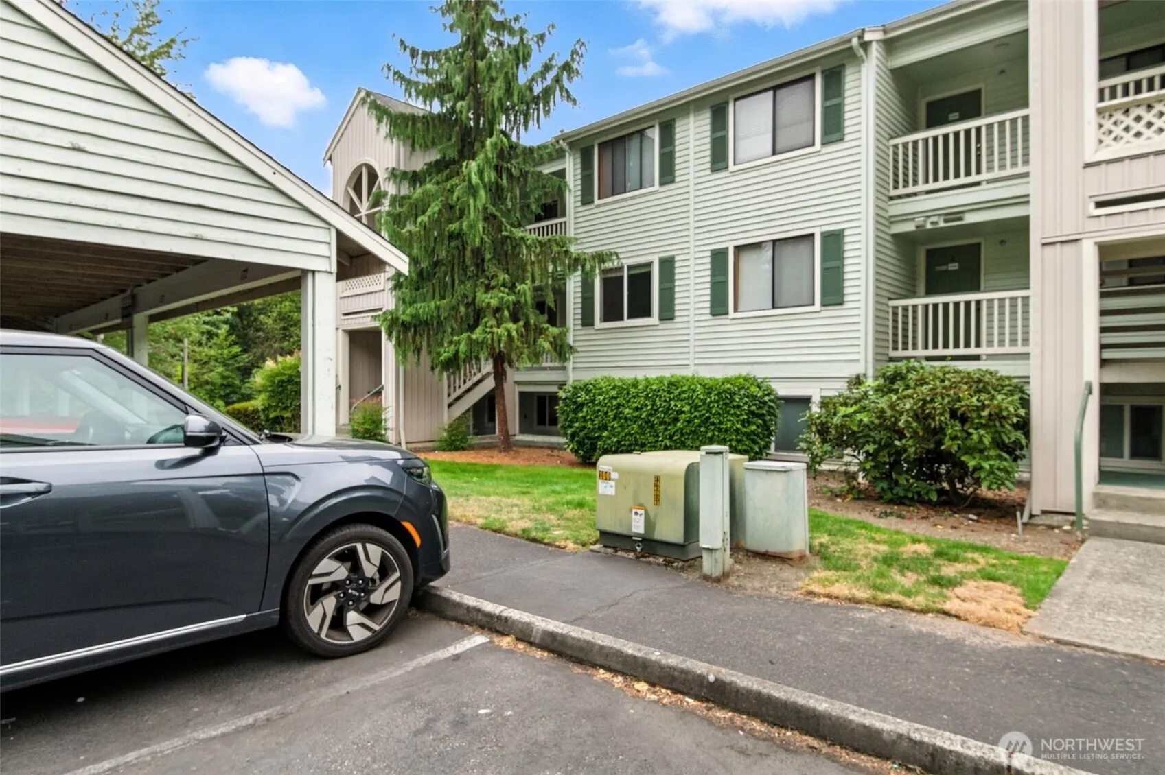 25131 98th Place S #E302, Kent, WA 98030