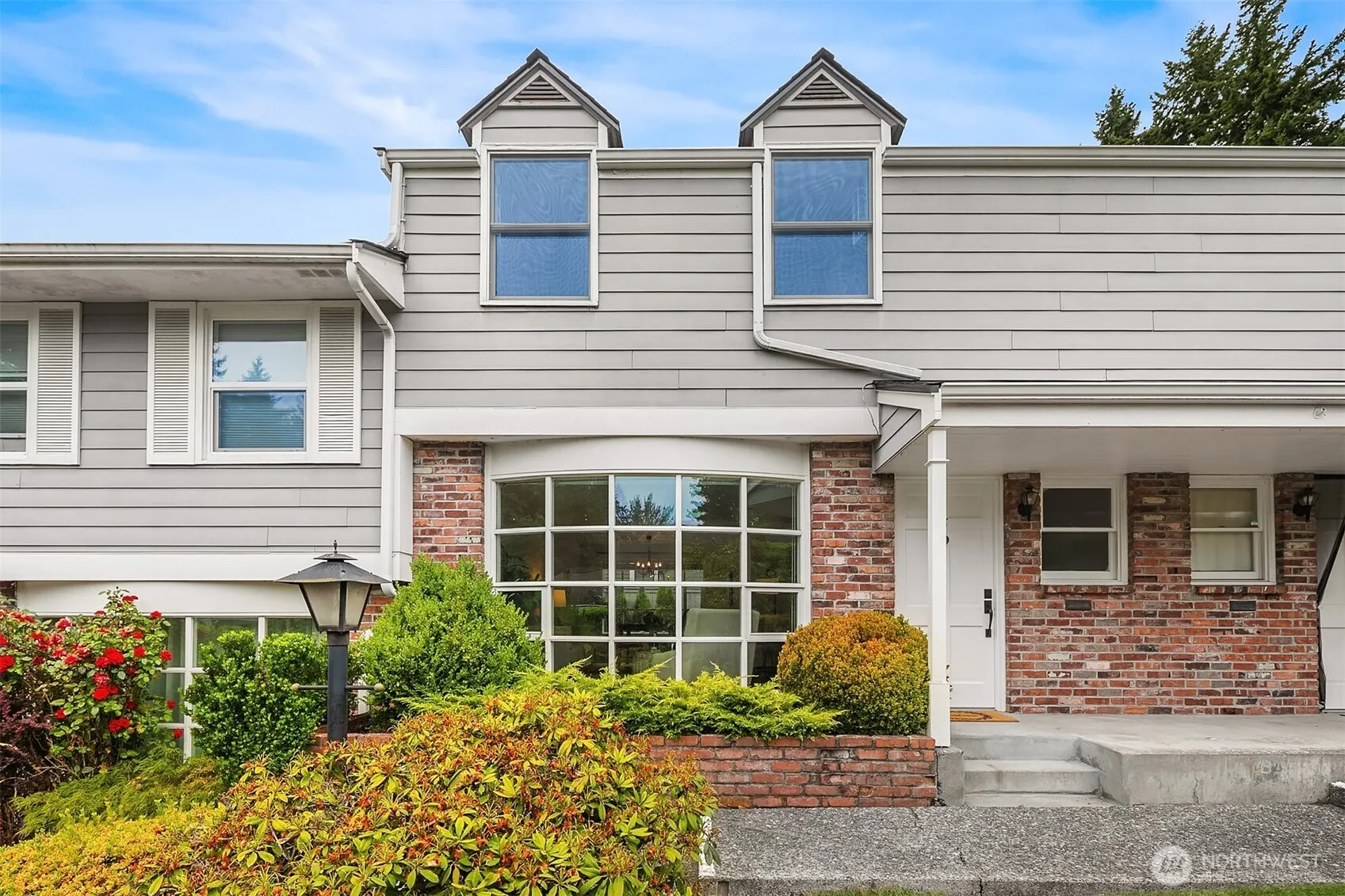1420 Bellevue Way SE #5, Bellevue, WA 98004