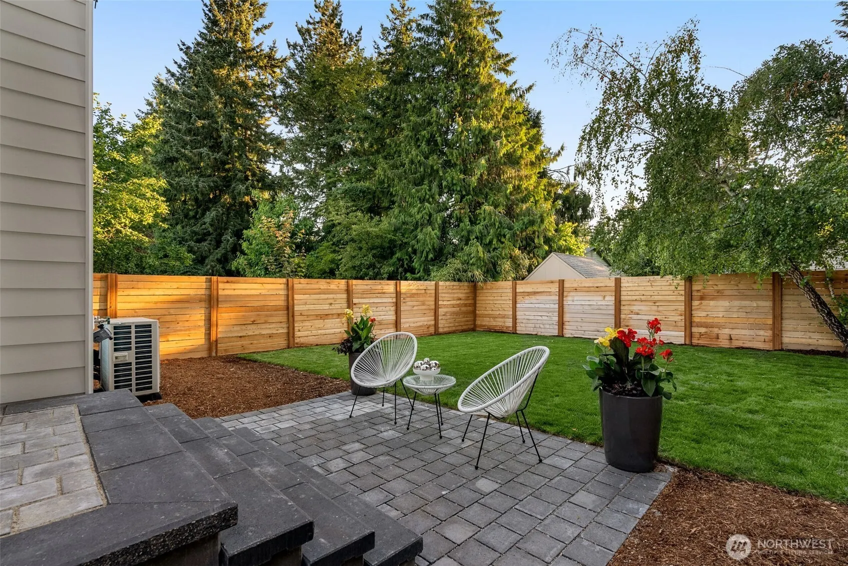 13043 111th Avenue NE, Kirkland, WA 98034