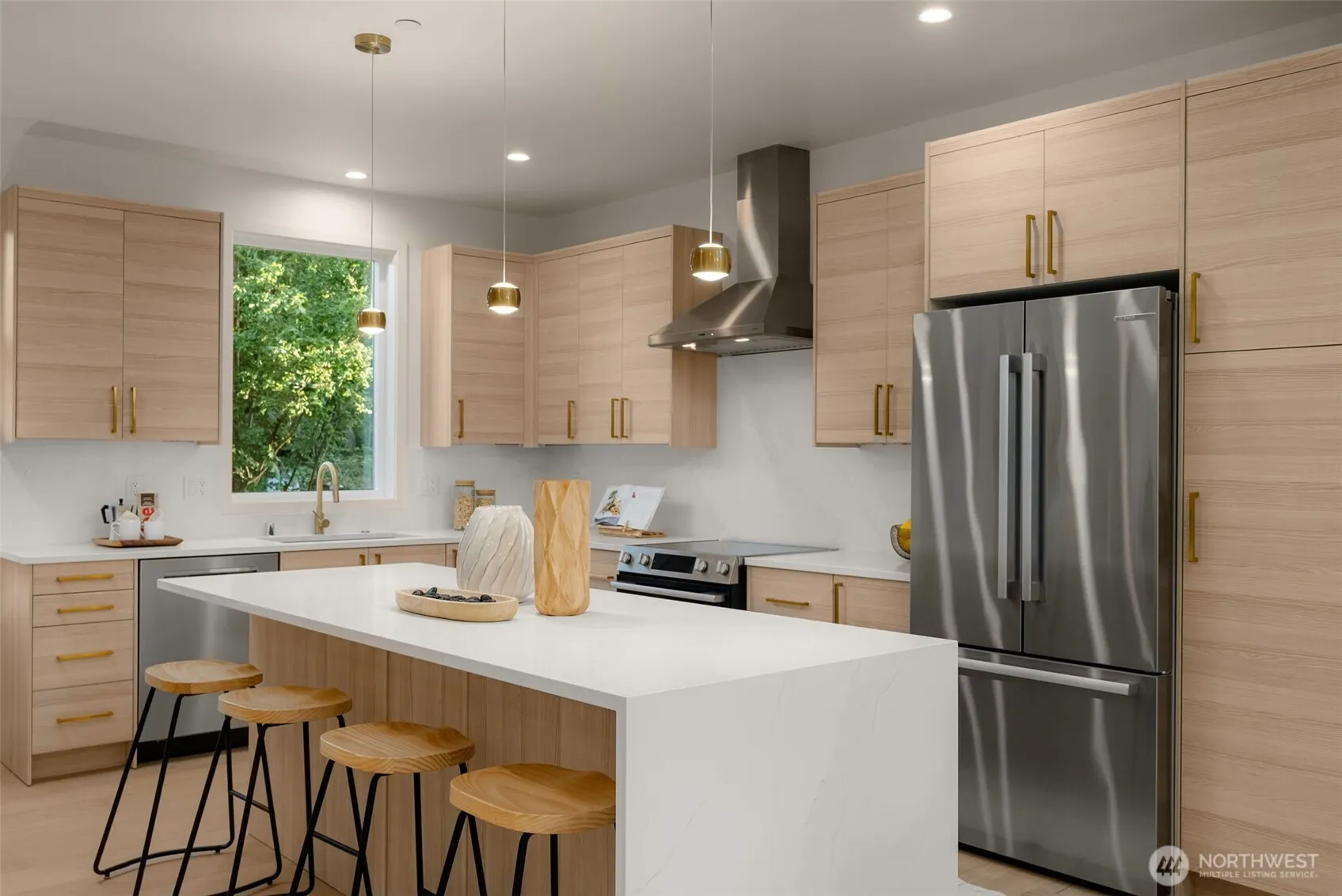 13043 111th Avenue NE, Kirkland, WA 98034